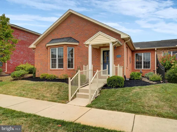 618 Trafalgar Dr, Hagerstown, MD 21742