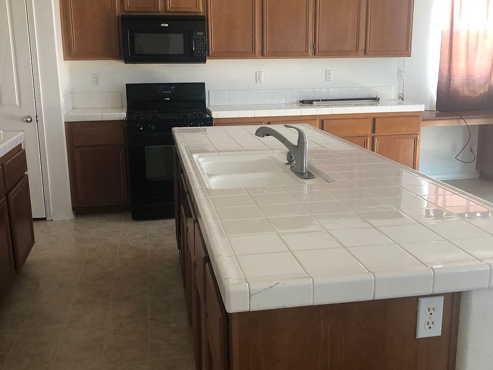 1st image of 10998 Cochita St