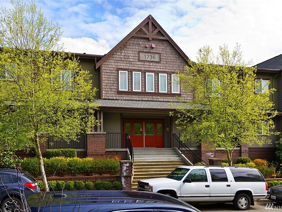 1st image of 1736 10th Ave NE