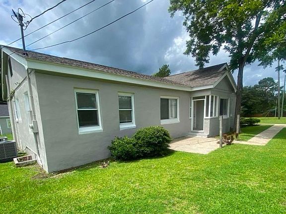 3rd image of 330 Belleview Ave