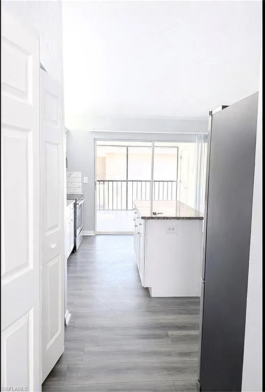 Building Photo - 5364 16th Pl SW #H-3