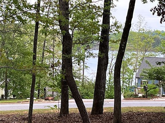 3rd image of LOT 30 Pointe Harbor Dr