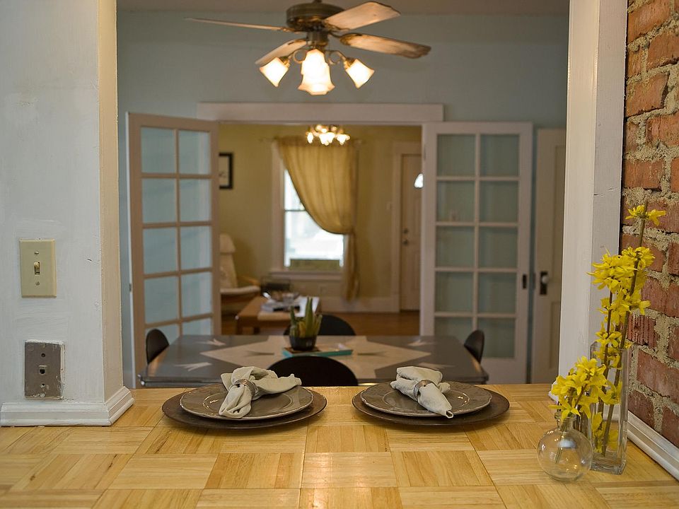 818 Bertrand St, Manhattan, KS 66502 Zillow