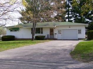 326 N Morton St, Waupaca, WI 54981
