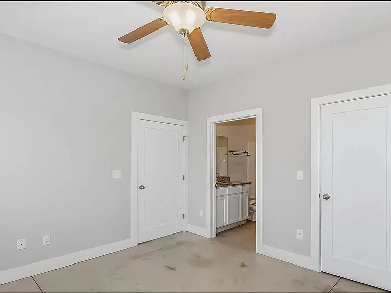 8036 E 34th Ct S — Photo 6