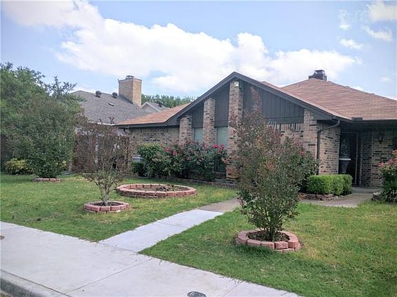 2nd image of 12906 Chandler Dr
