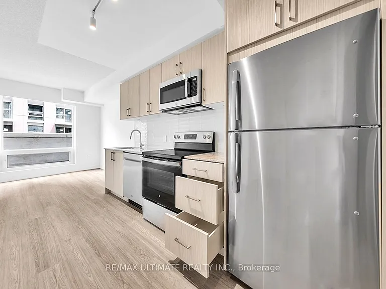 4010 Eglinton Ave W #519 — Photo 16