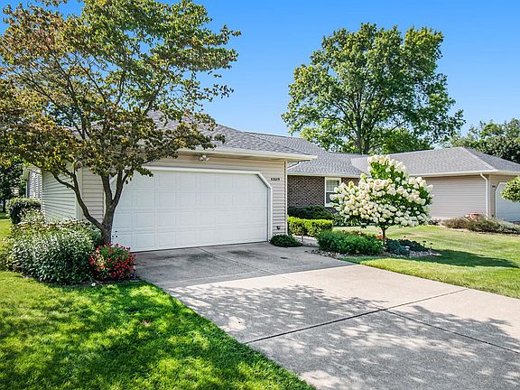 3rd image of 52059 Furrow Dr