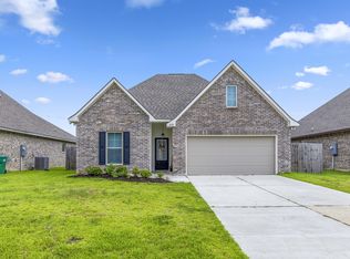 1834 Poeyfarre Dr, Lake Charles, LA 70611