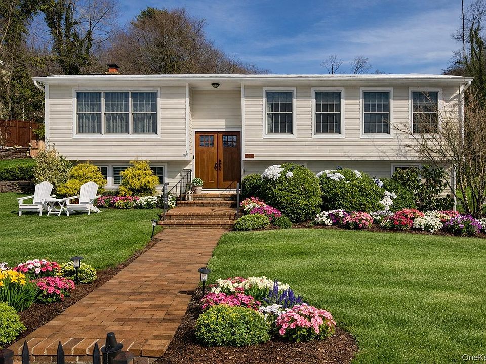1st image of 244 Woodbine Avenue