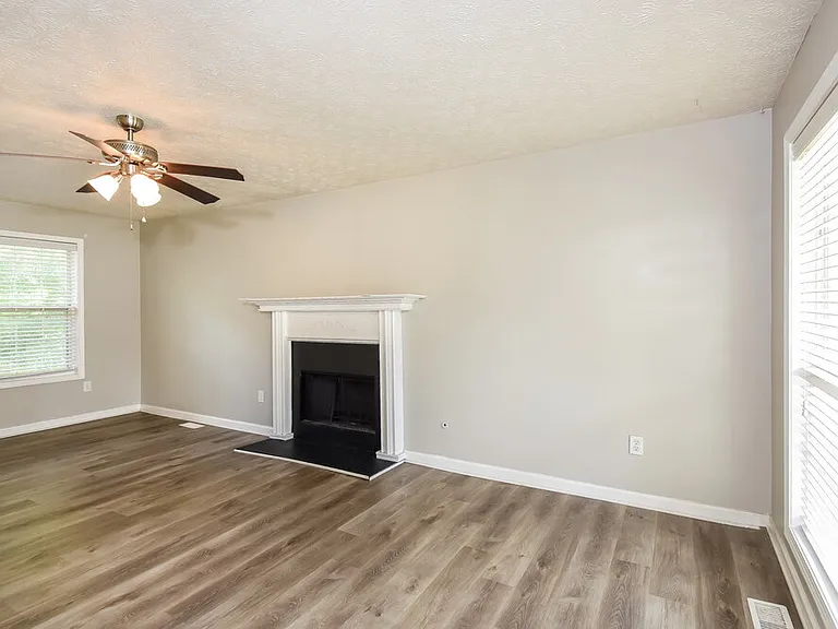 2580 Candler Way SW — Photo 8