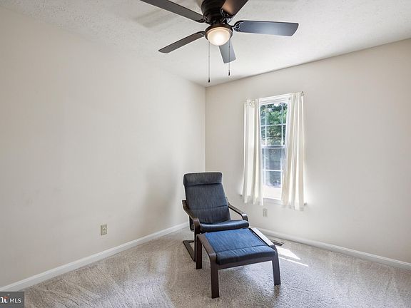 3rd image of 104 Aston Ct