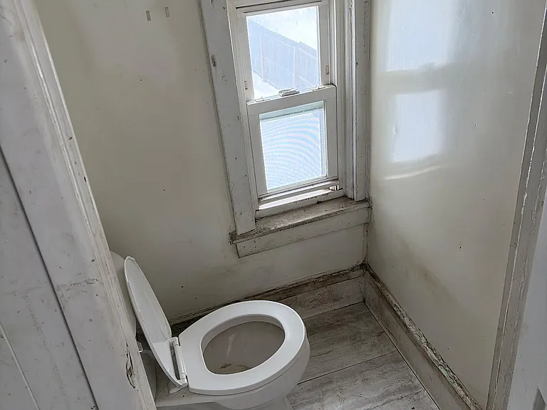 619 Willard Ave — Photo 7