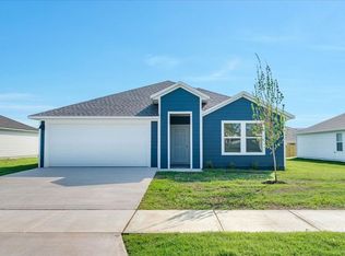 571 Riggs St, Prairie Grove, AR 72753