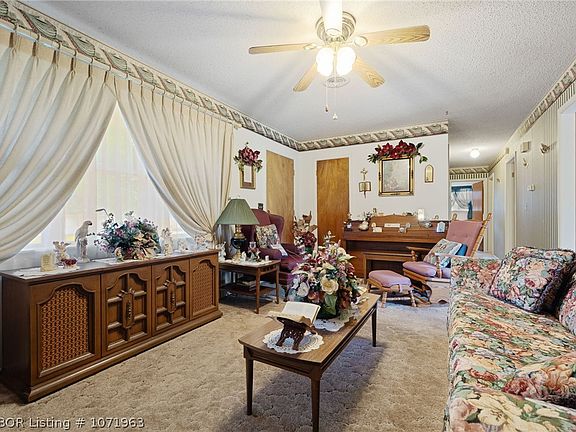 4th image of 4322 Iris Ave