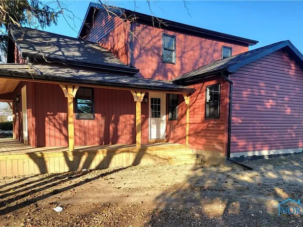 712 East St, Liberty Center, OH 43532