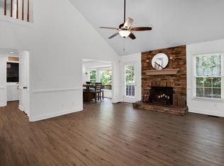 7832 Shuttle Rd, Fayetteville, NC 28311