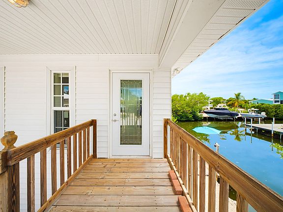 4th image of 27358 Jamaica Ln