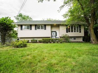 4 Joan Ln, Monsey, NY 10952