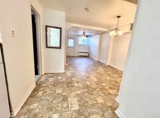 20-68 29th St #1, Astoria, NY 11105