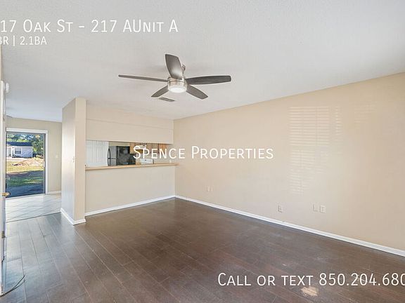 4th image of 217 Oak St #217