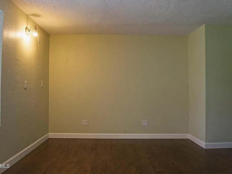 9401 Pavo Ln — Photo 24