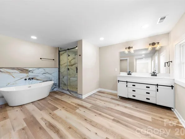 120 Center St, Kings Mountain, NC 28086