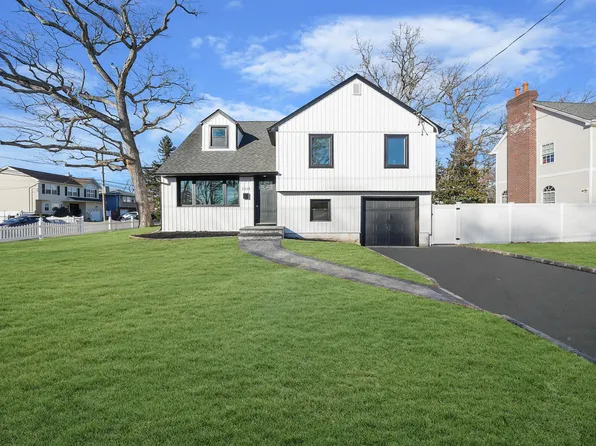 2115 2nd Avenue, Merrick, NY 11566
