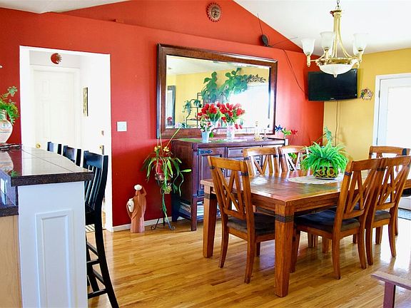 4th image of 21360 E 6th Avenue