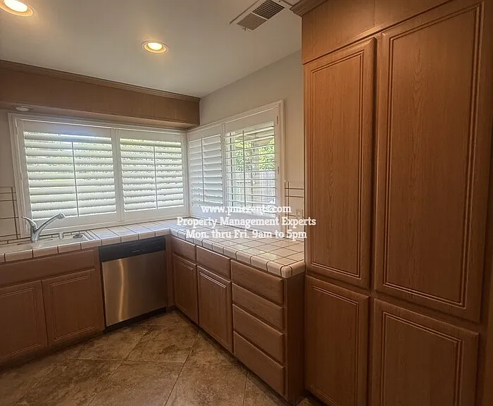 6324 Savannah Pl — Photo 12