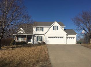 1906 Mystery Hill Dr, Pleasant Hill, MO 64080