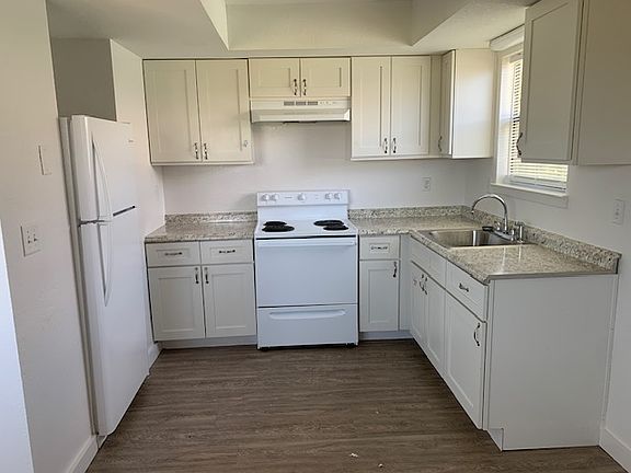 2nd image of 168 N Comet Ave #E2