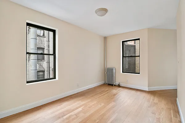 Rented by Cooper & Cooper Real Estate | media 9