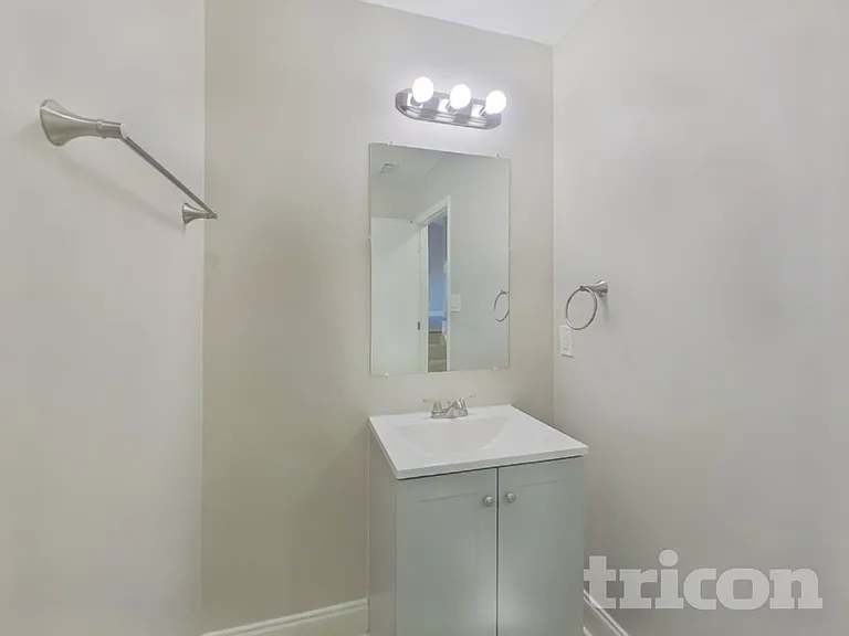 5801 Leaf Ct — Photo 14