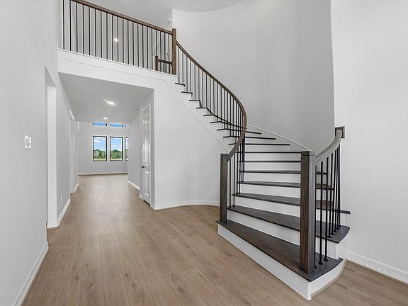 6115 Lake Chippewa Court Interior Image 3