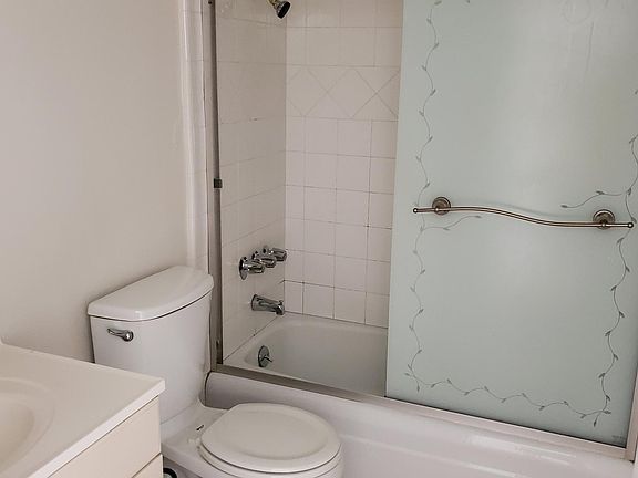 5th image of 333 S Saint Andrews Pl #110