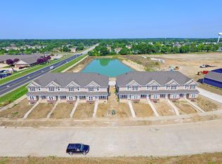 903 Cates Dr, Mahomet, IL