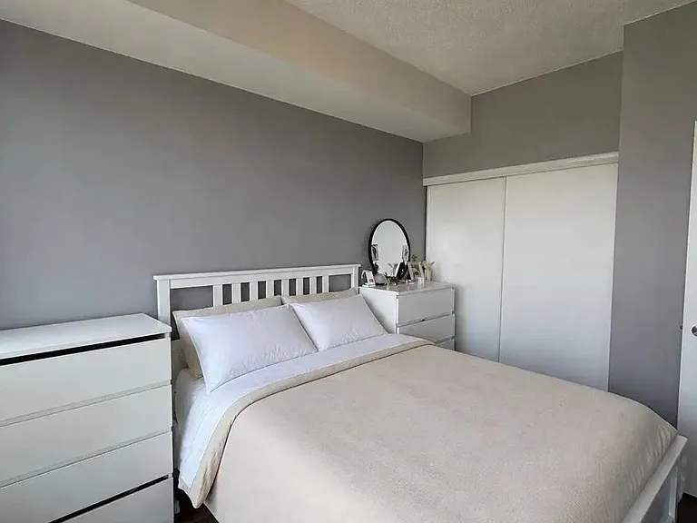 500 Sherbourne St #2012 — Photo 6
