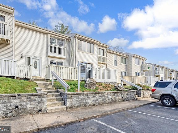 2nd image of 12827 Cara Dr