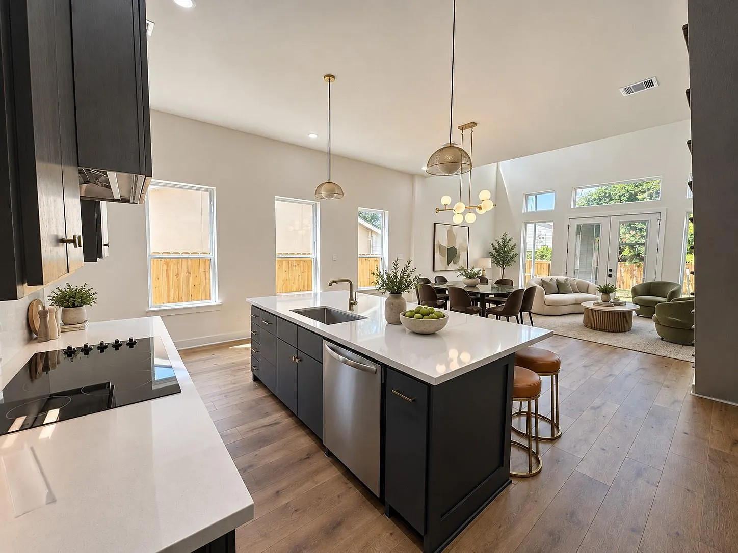 4 bed, 3.5 bath, 3520 sqft, $4,500 — Photo 4