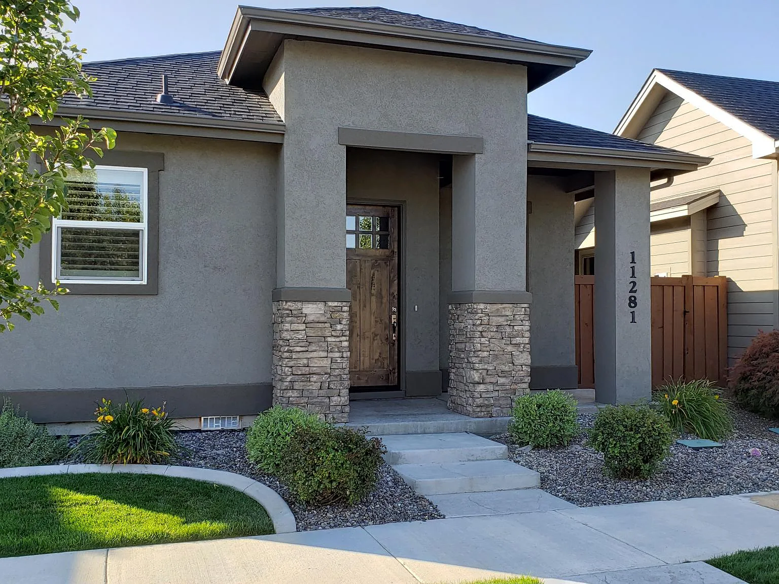 3 bed, 1400 sqft, $2,450 — Photo 4
