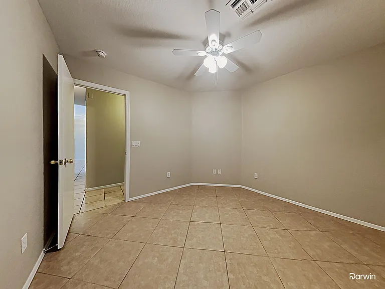9305 E Medina Ave — Photo 15