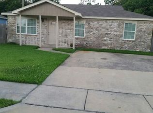 3410 Magnolia Ave, Texas City, TX 77590