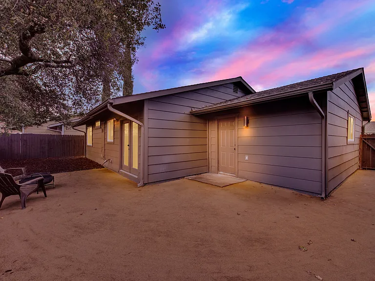 6610 Oak Leaf Ct — Photo 14