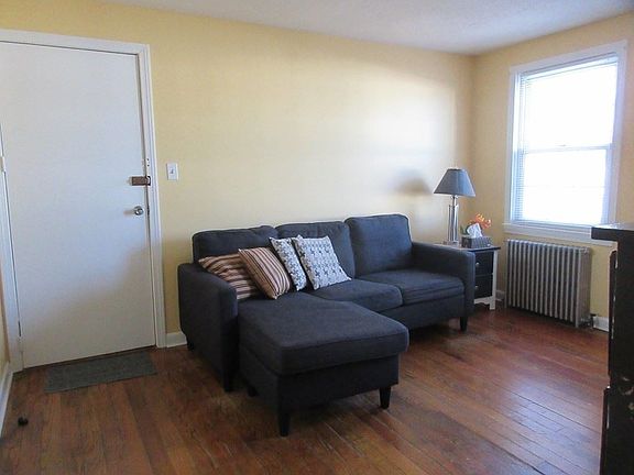 3rd image of 524 Cold Spring Ave #3
