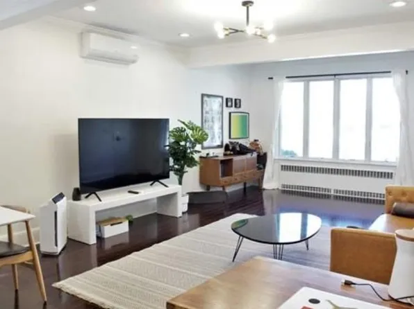 524 Oregon Ave Floor 1, Cliffside Park, NJ 07010