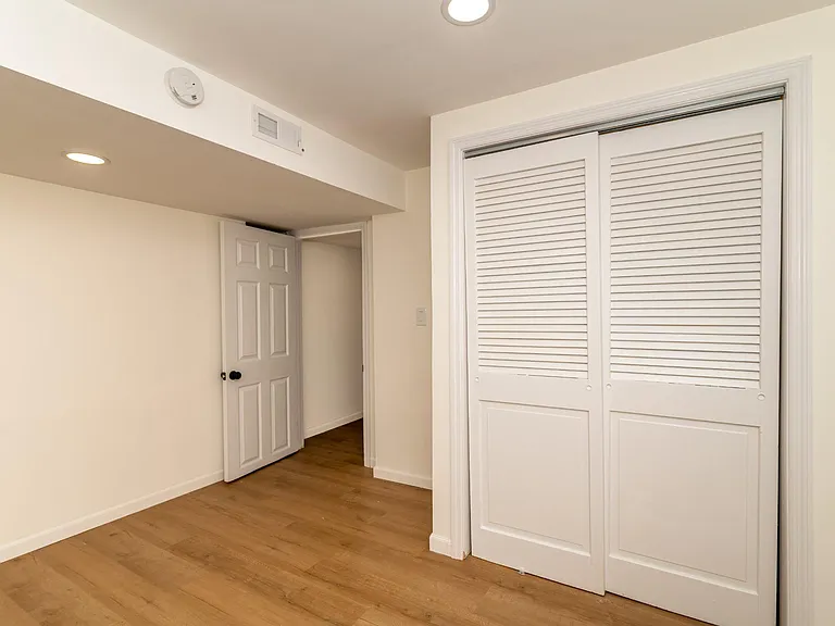 1800 Lark Ln — Photo 51