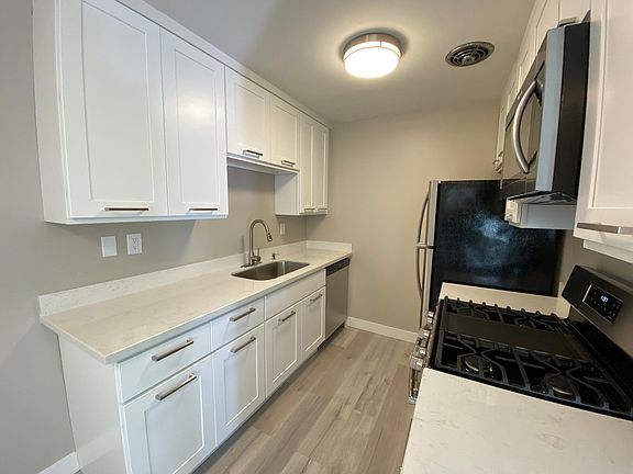 4th image of 1113 Haddon Dr APT 2