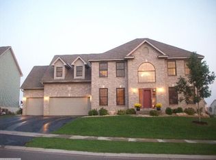 9872 211th St W, Lakeville, MN 55044
