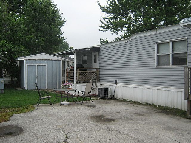 2nd image of 8800 S Harlem Ave Trlr 1217
